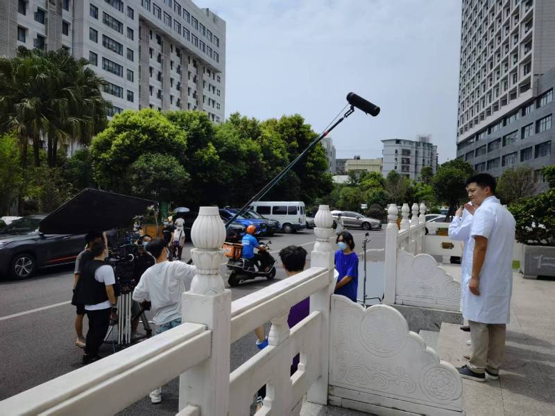 犍为县广告片拍摄公司低成本实现高规格制作的诀窍